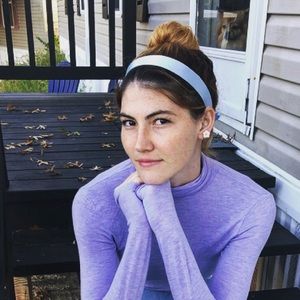 Meet your Posher, Alexis